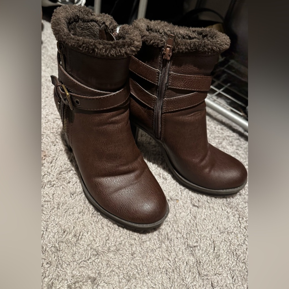 Guess Women's Dark Brown Faux-Leather Shearling-Trim Ankle Boots